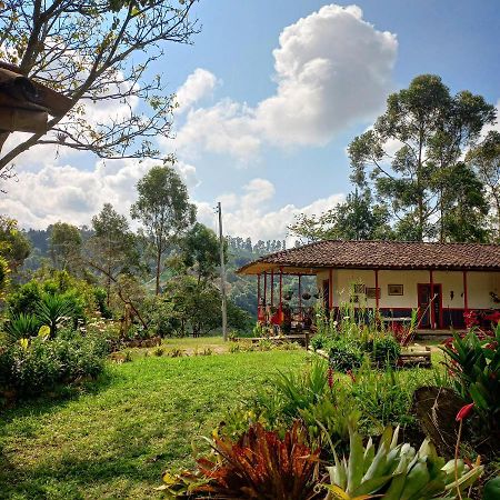 Hostal Rural La Montana Alquiyapura Salento Bagian luar foto